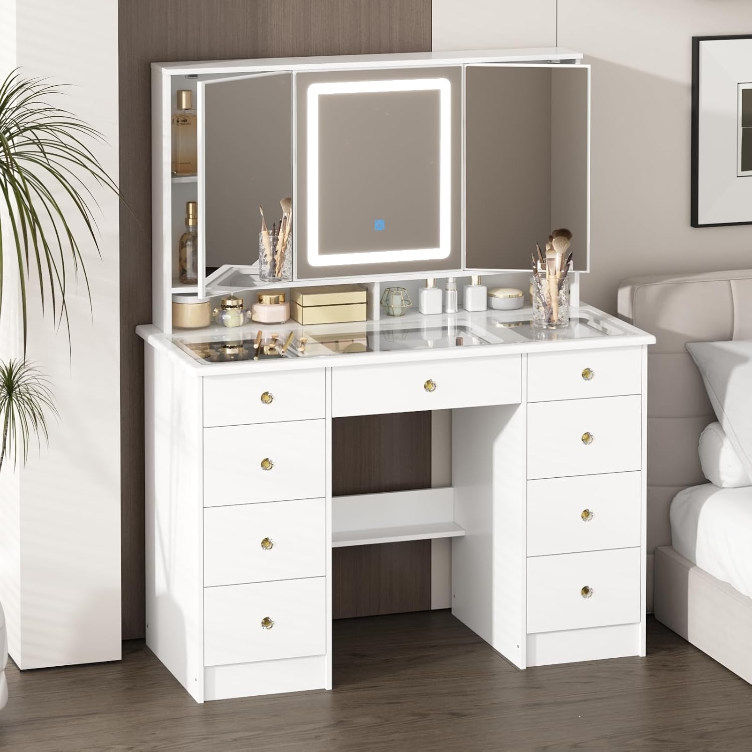 Dressing Table Vanity With Lighted Mirror - طاولة زينة مع مرآة وإضاءة، طاولة
