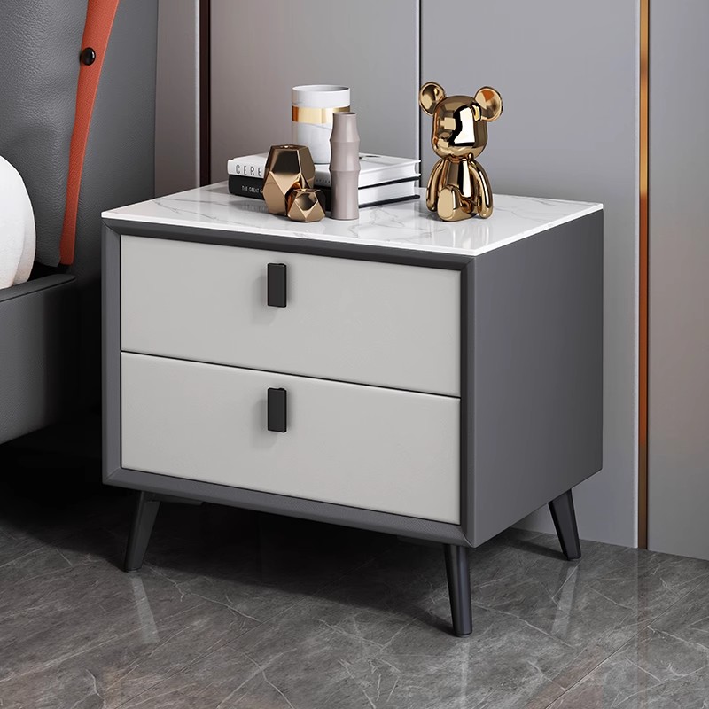 Solid Wood Nightstand 2 Drawers - طاولة سرير جانبية من الخشب الصلب