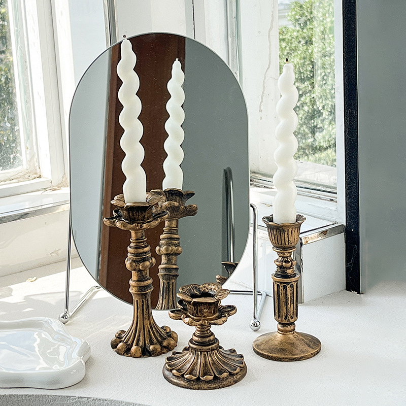 حامل شموع برونزي عتيق بتصميم ز - مراجعة Tables وسعره