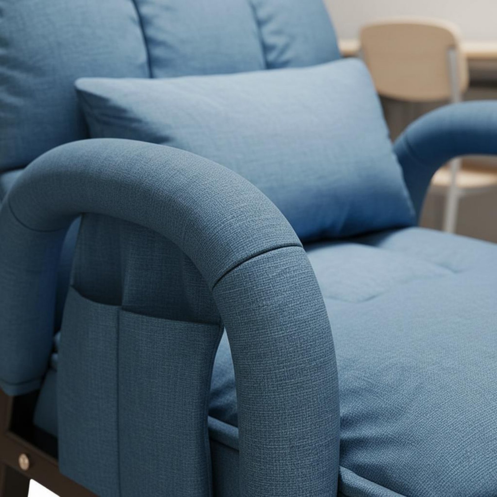 كرسي استرخاء فاخر بمسند ظهر قا - مراجعة Sofas وسعره