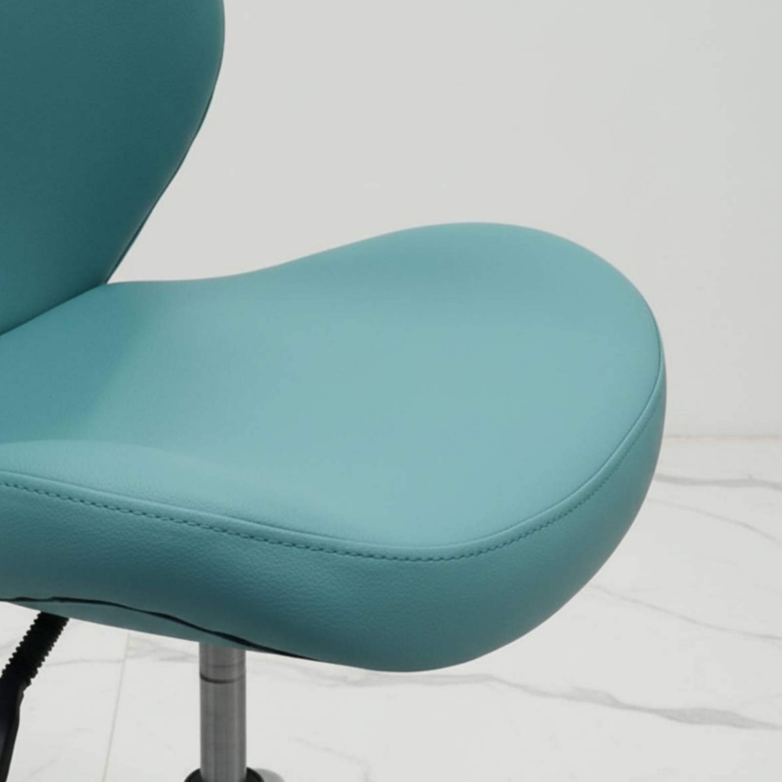 كرسي مكتب دوار مبطن، كرسي مكتب - مراجعة Chairs وسعره