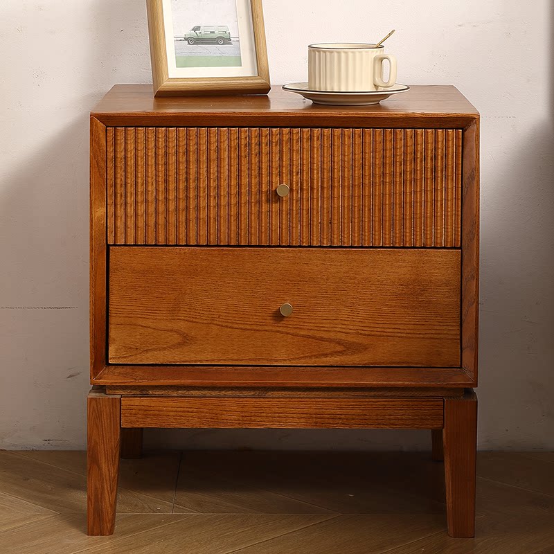طاولات جانبية خشبية عتيقة الطر - مراجعة Solid Wood Nightstand 2 Drawers وسعره