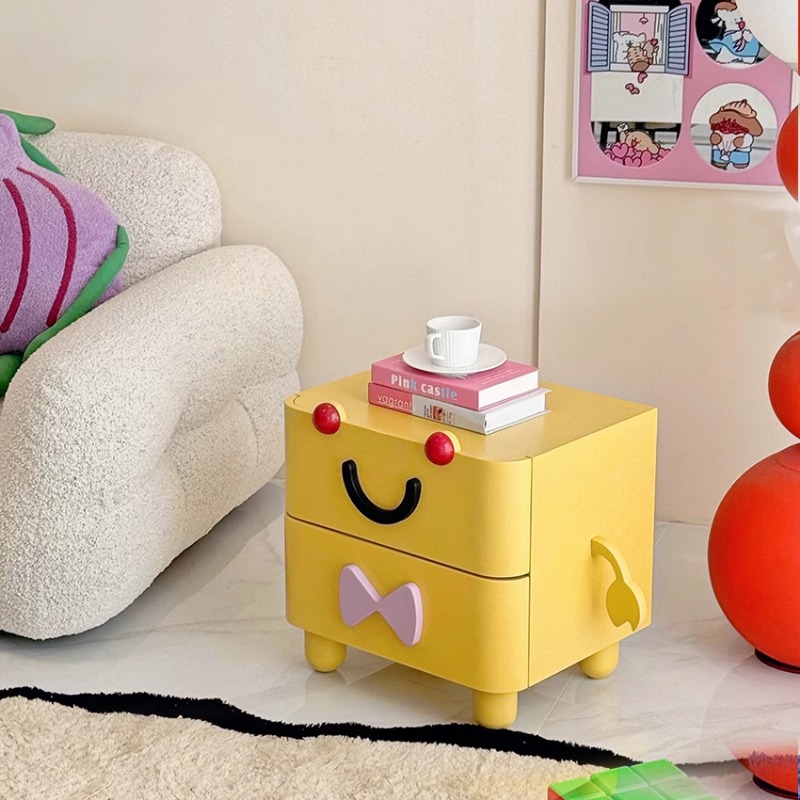 طاولة بجانب السرير كرتونية، أث - مراجعة Solid Wood Nightstand 2 Drawers وسعره